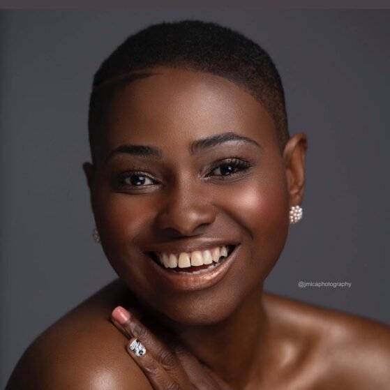 Sherlee Skai-fanm lakou trankil